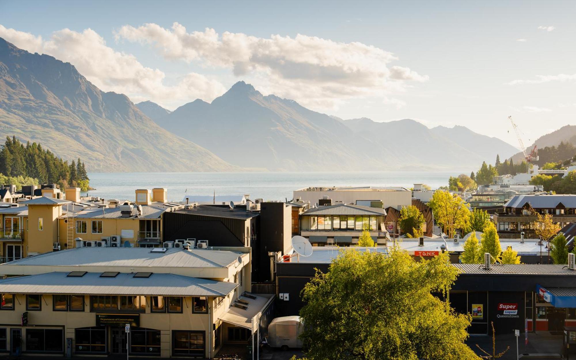 Mi-Pad Queenstown Eksteriør bilde